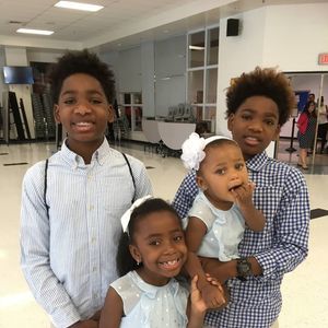 Meet your Posher, Crystal